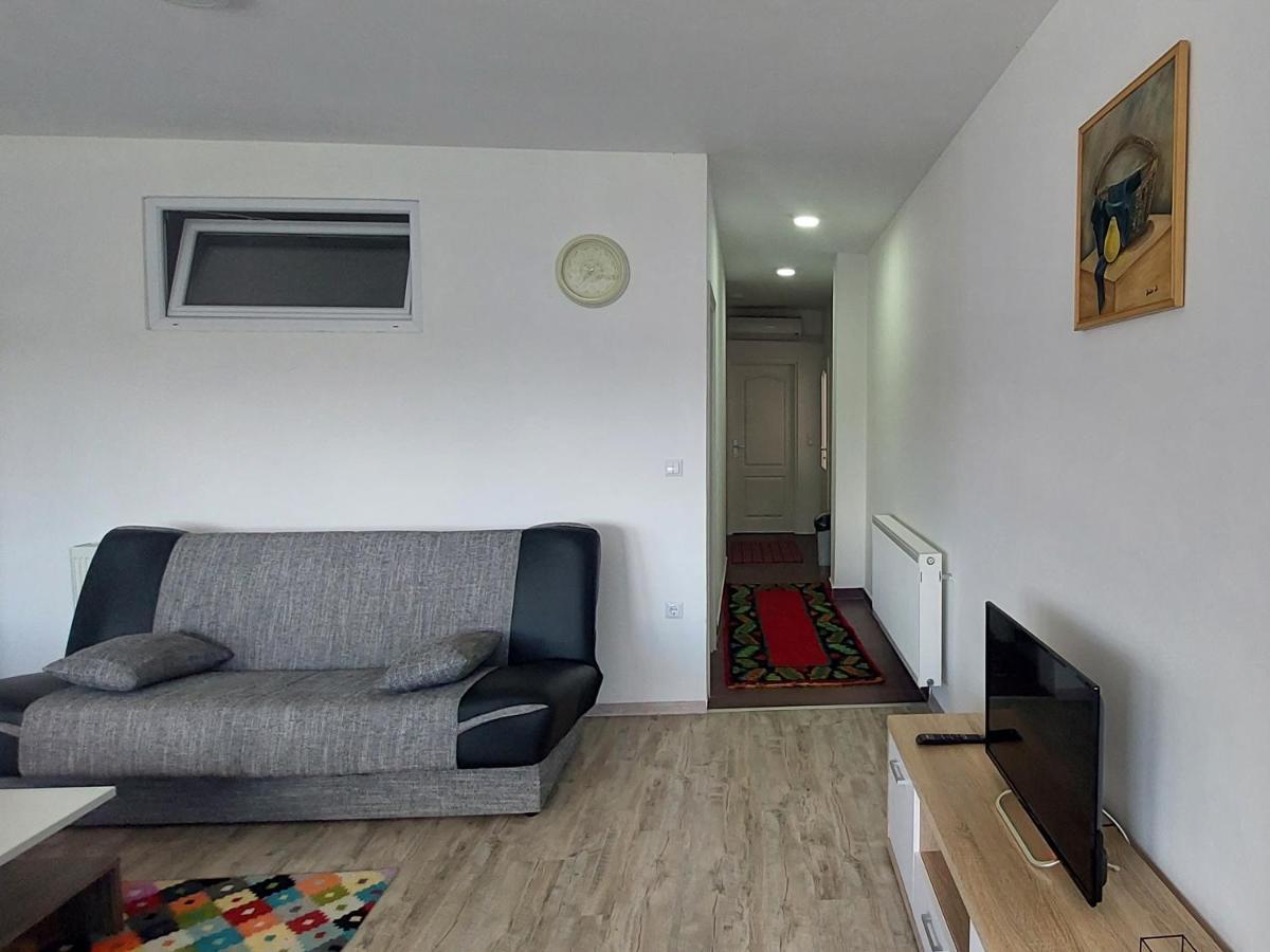 Apartments Window Bihac Bagian luar foto