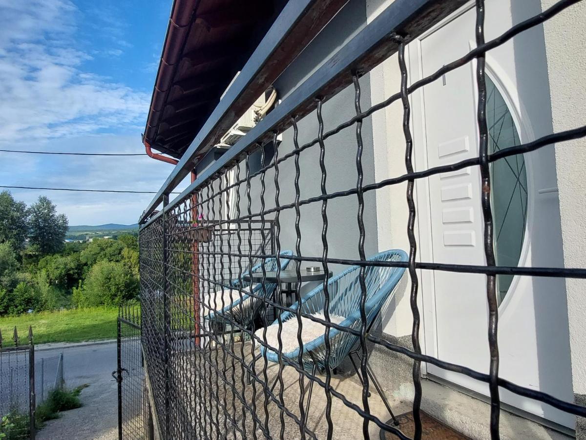 Apartments Window Bihac Bagian luar foto